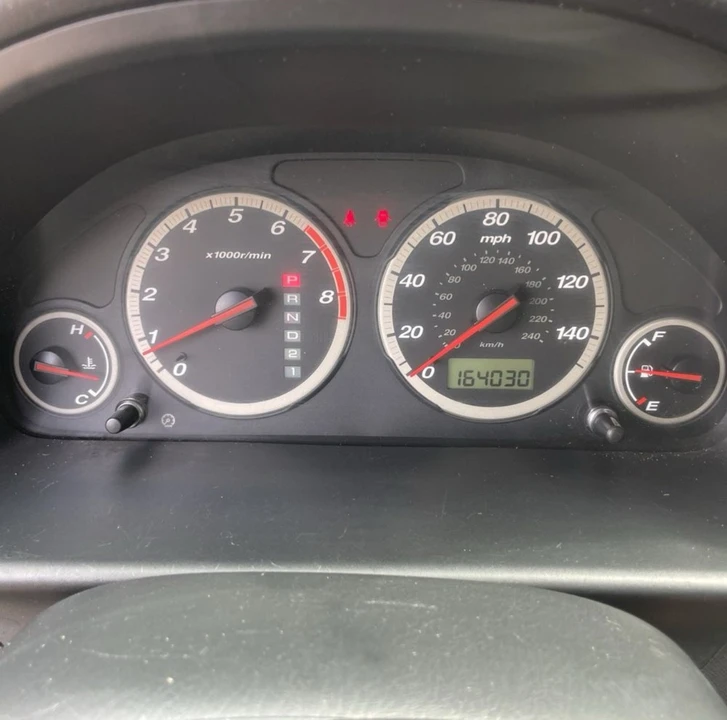 2004 Honda CR-V 2nd Gen - Image 11 of 13
