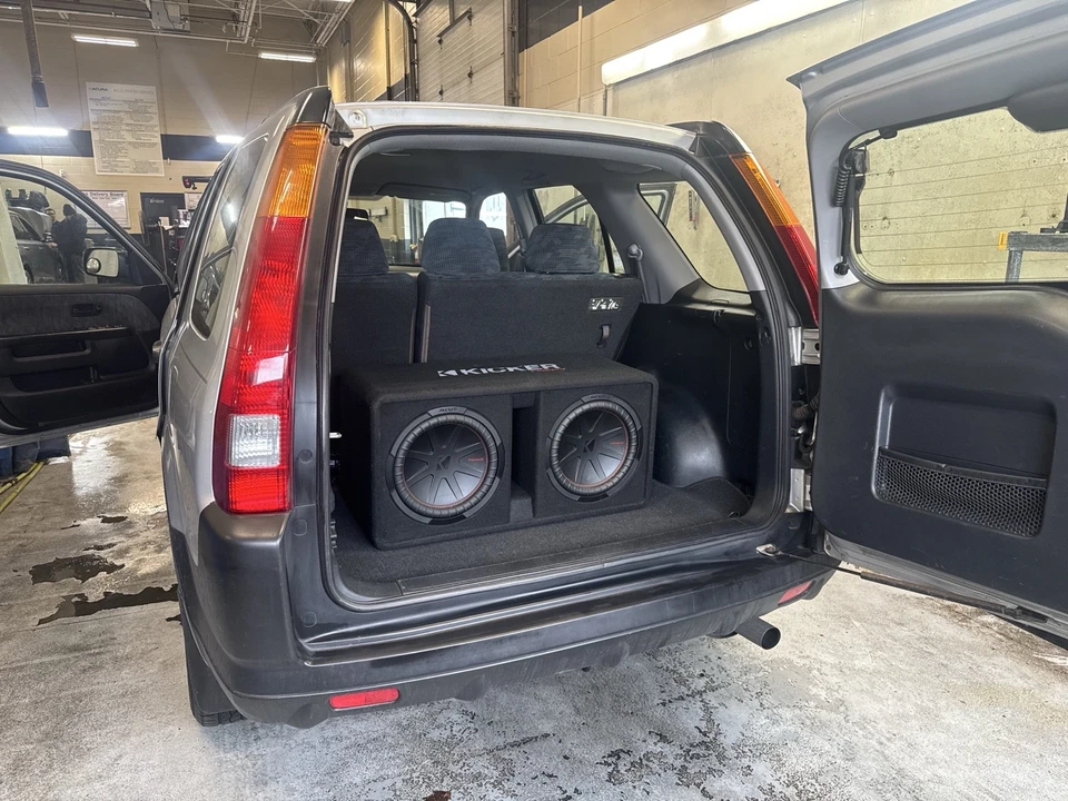 2004 Honda CR-V 2nd Gen - Image 4 of 20