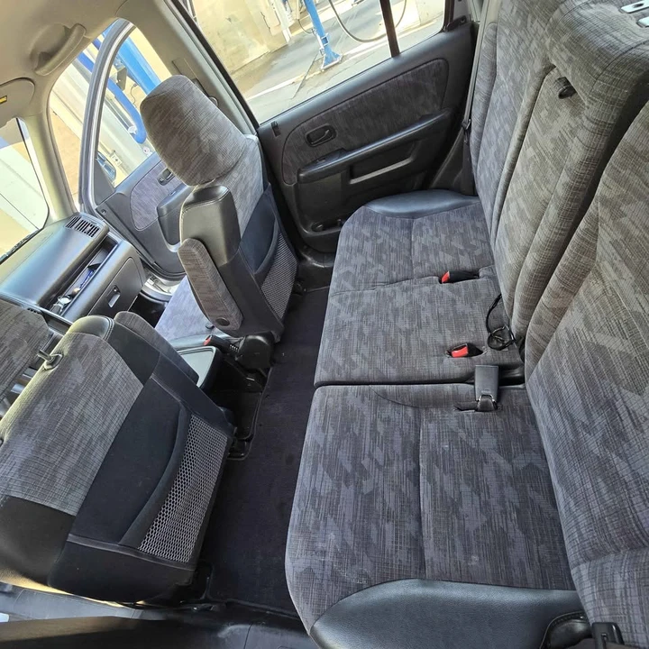 2004 Honda CR-V 2nd Gen - Image 8 of 11