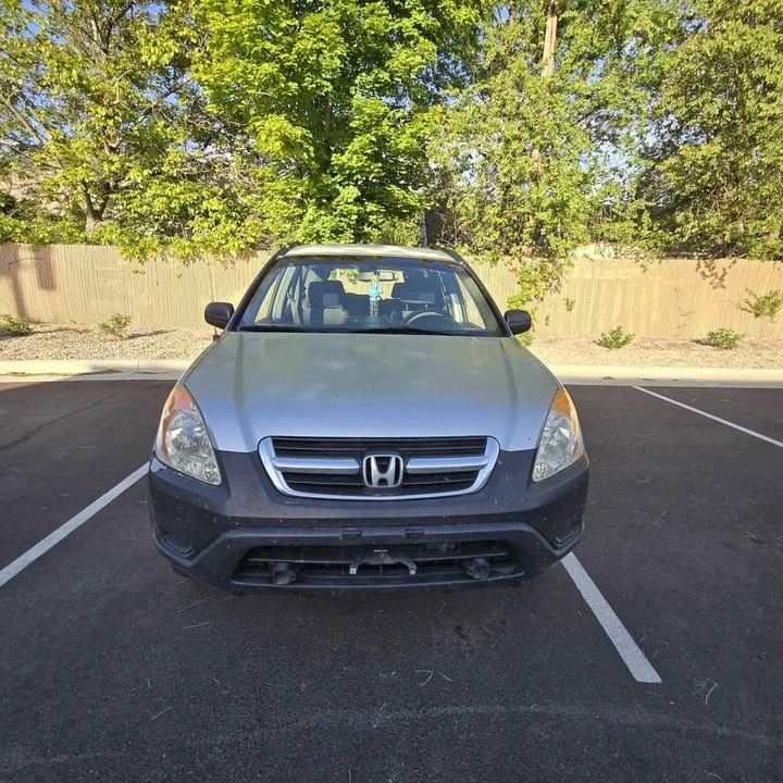 2004 Honda CR-V 2nd Gen - Image 5 of 11