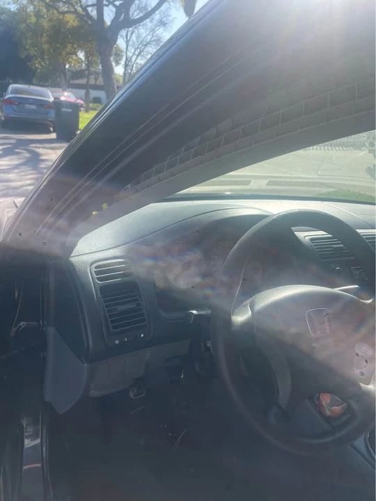 2004 Honda Civic 7th Gen - Image 3 of 5