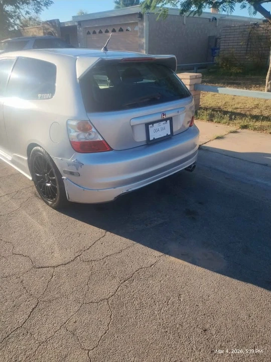 2004 Honda Civic 7th Gen - Image 2 of 4