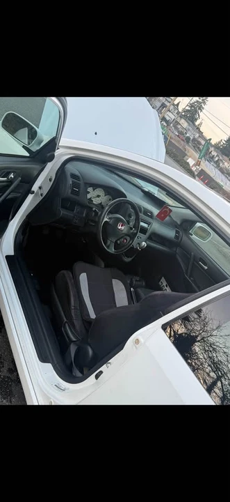 2004 Honda Civic 7th Gen - Image 11 of 18