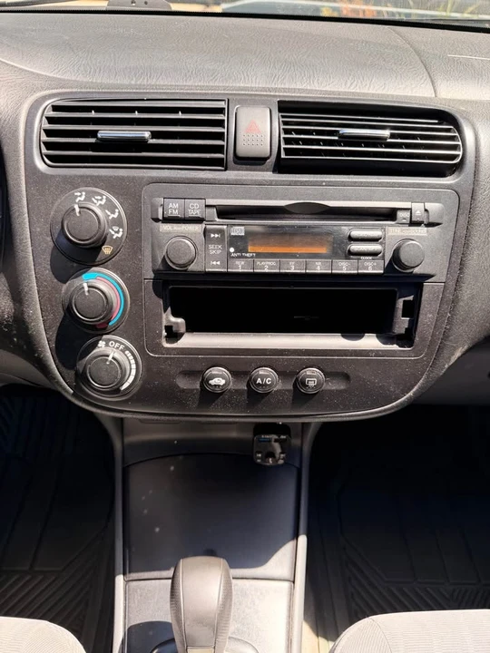 2004 Honda Civic 7th Gen - Image 7 of 10