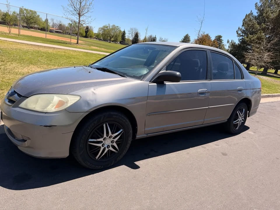 2004 Honda Civic 7th Gen - Image 2 of 10