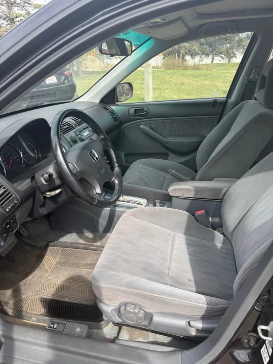 2004 Honda Civic 7th Gen - Image 6 of 8