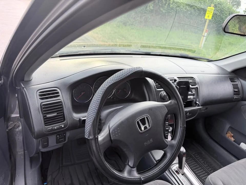 2004 Honda Civic 7th Gen - Image 5 of 7