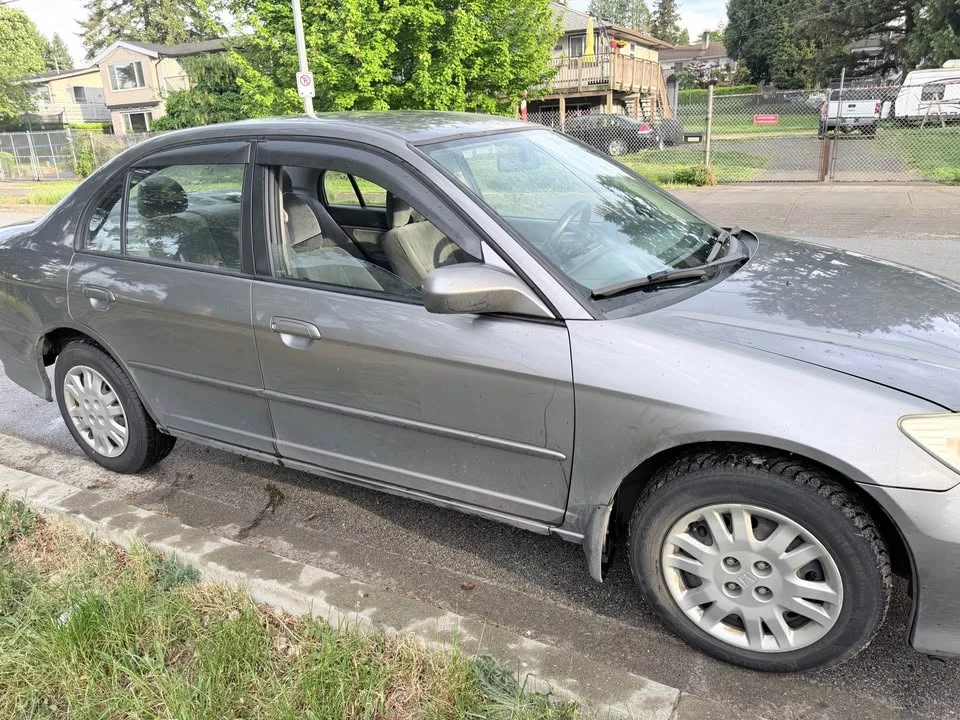 2004 Honda Civic 7th Gen - Image 2 of 7