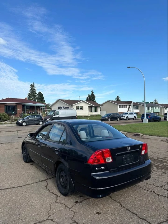 2004 Honda Civic 7th Gen - Image 2 of 14