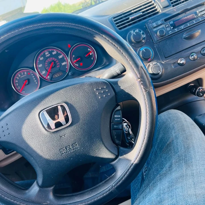 2004 Honda Civic 7th Gen - Image 3 of 16