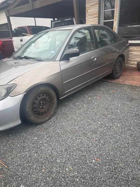 2004 Honda Civic 7th Gen - Image 2 of 6