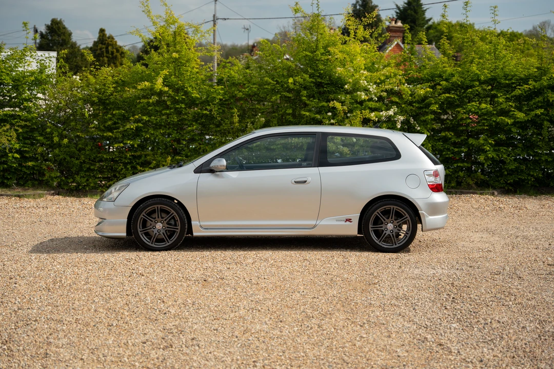 2004 Honda EP3 Civic Type R - Image 4 of 31