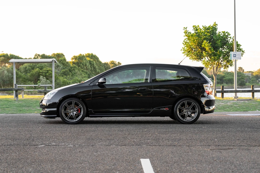 2004 Honda EP3 Civic Type R - Image 8 of 31