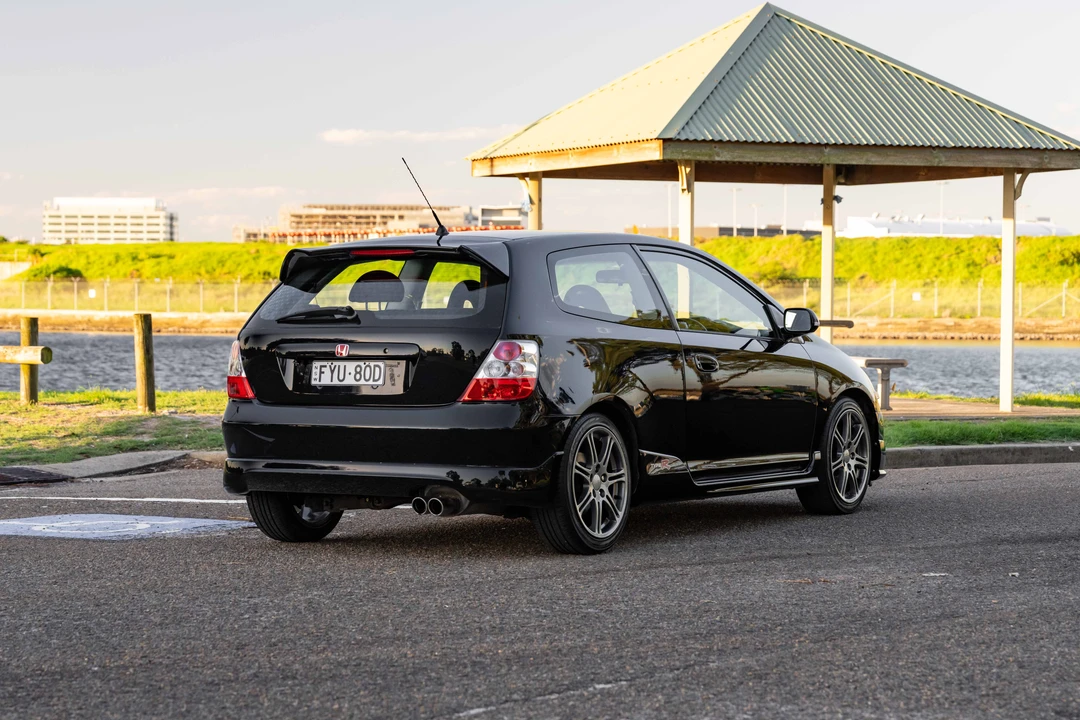 2004 Honda EP3 Civic Type R - Image 5 of 31