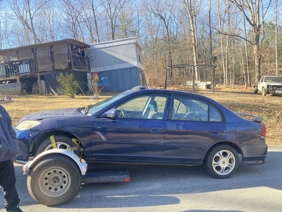 2004 Honda Civic 7th Gen - Image 2 of 3