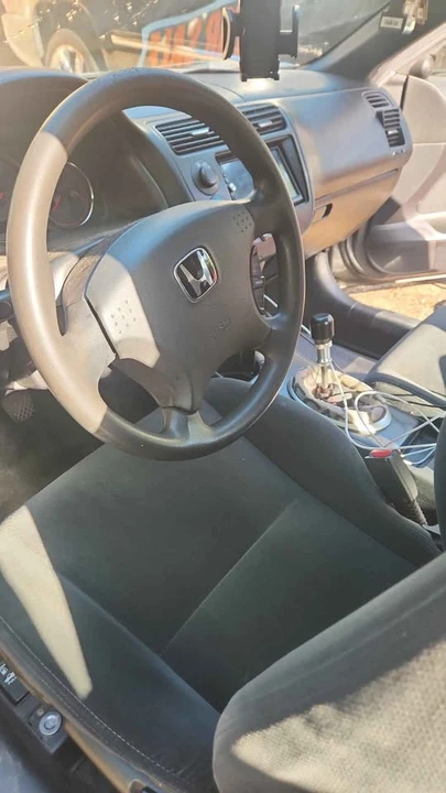 2004 Honda Civic 7th Gen - Image 2 of 5