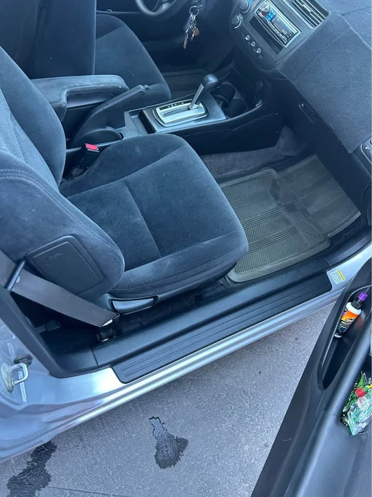 2004 Honda Civic 7th Gen - Image 7 of 9