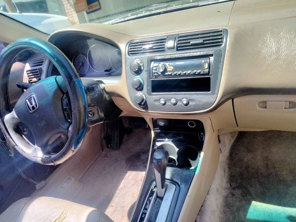 2004 Honda Civic 7th Gen - Image 2 of 5