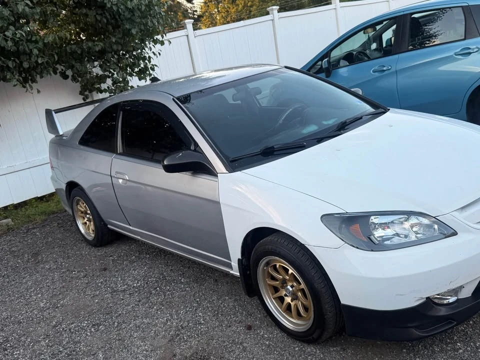2004 Honda Civic 7th Gen - Image 2 of 4