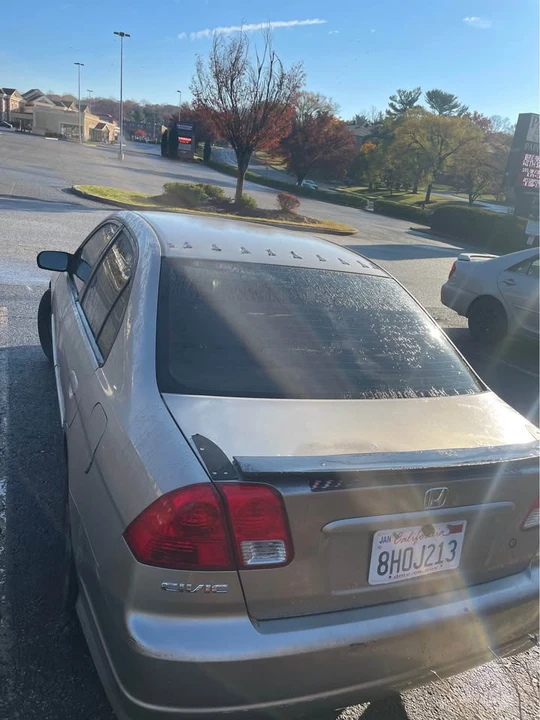 2004 Honda Civic 7th Gen - Image 2 of 7