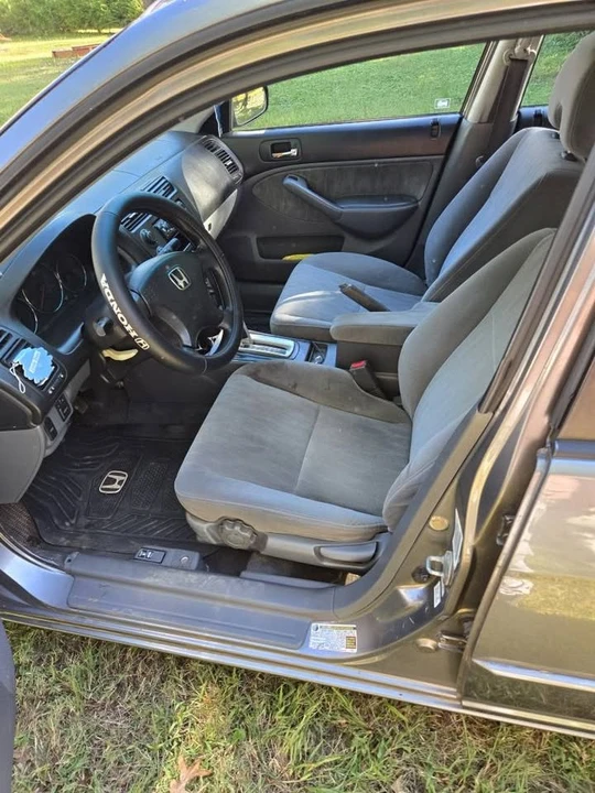 2004 Honda Civic 7th Gen - Image 4 of 7
