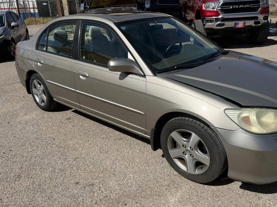 2004 Honda Civic 7th Gen - Image 2 of 7
