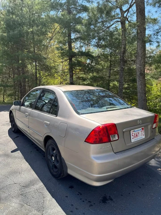 2004 Honda Civic 7th Gen - Image 2 of 7