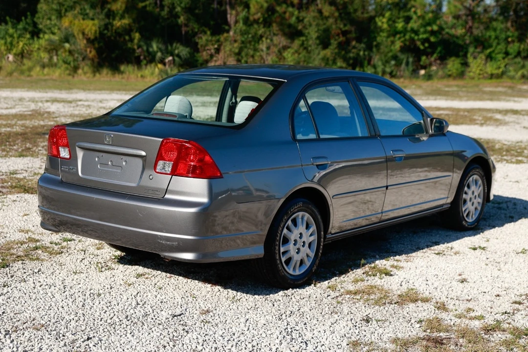 2004 Honda Civic 7th Gen - Image 11 of 12