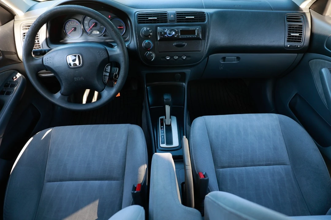 2004 Honda Civic 7th Gen - Image 2 of 12