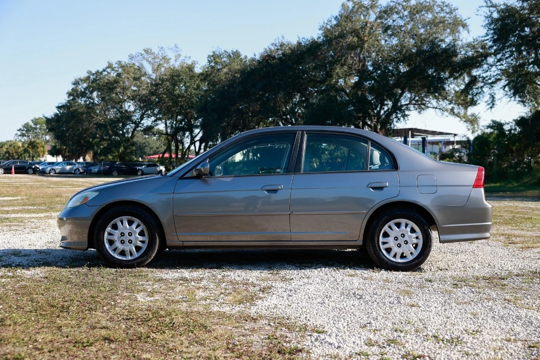 2004 Honda Civic 7th Gen - Image 3 of 12
