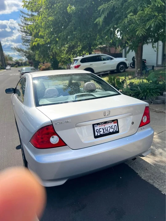 2004 Honda Civic 7th Gen - Image 3 of 4
