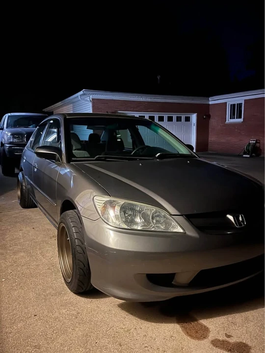 2004 Honda Civic 7th Gen - Image 2 of 3