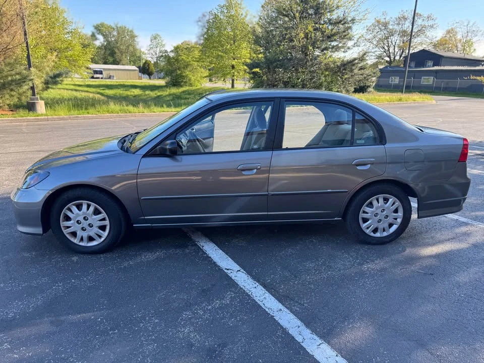 2004 Honda Civic 7th Gen - Image 9 of 12