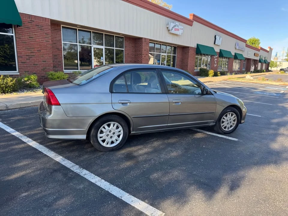 2004 Honda Civic 7th Gen - Image 5 of 12