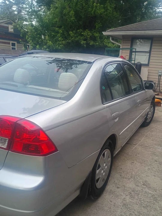 2004 Honda Civic 7th Gen - Image 4 of 9