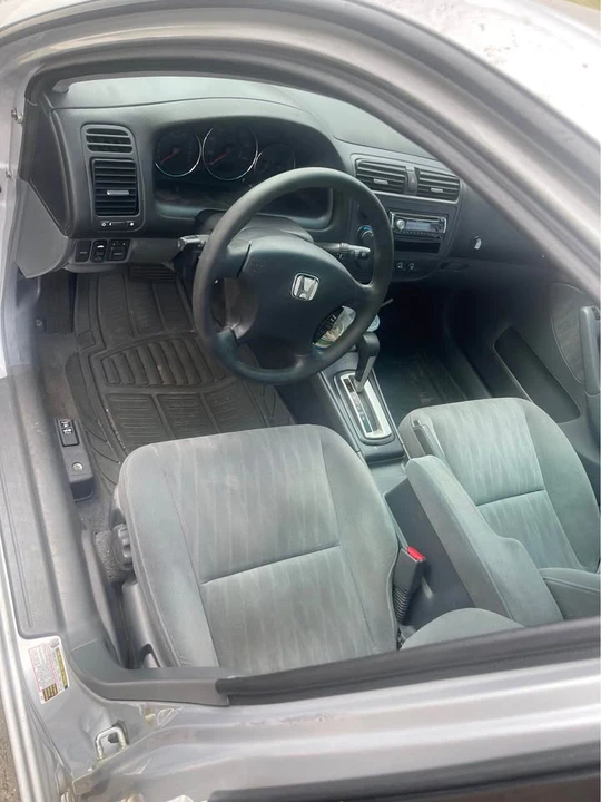 2004 Honda Civic 7th Gen - Image 2 of 7