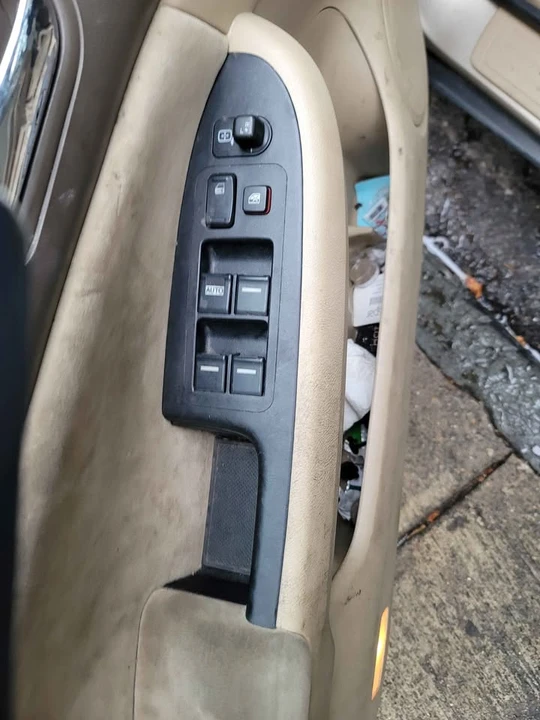 2004 Honda Civic 7th Gen - Image 5 of 7