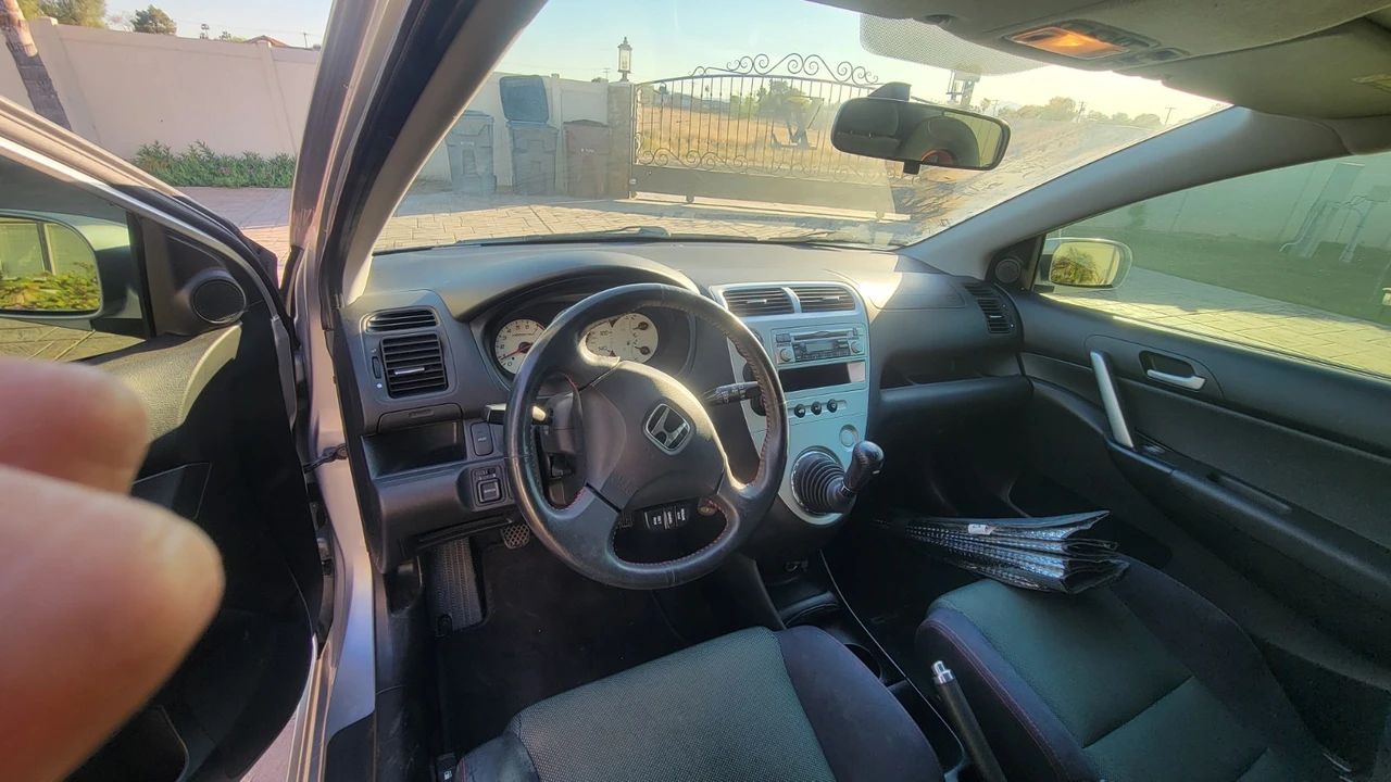 2004 Honda Civic 7th Gen - Image 15 of 21