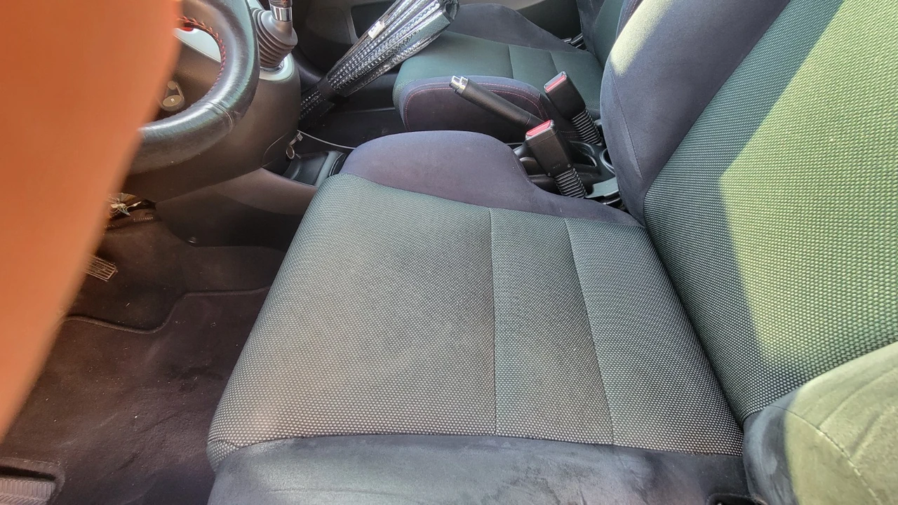 2004 Honda Civic 7th Gen - Image 18 of 21