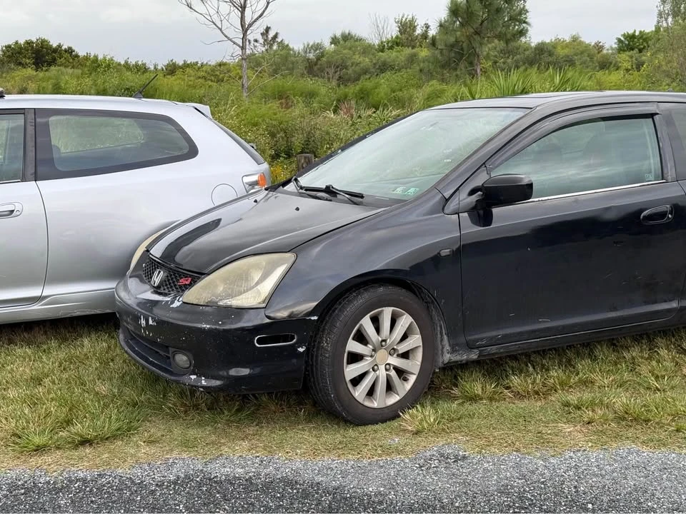 2004 Honda EP3 Civic Si - Image 2 of 3