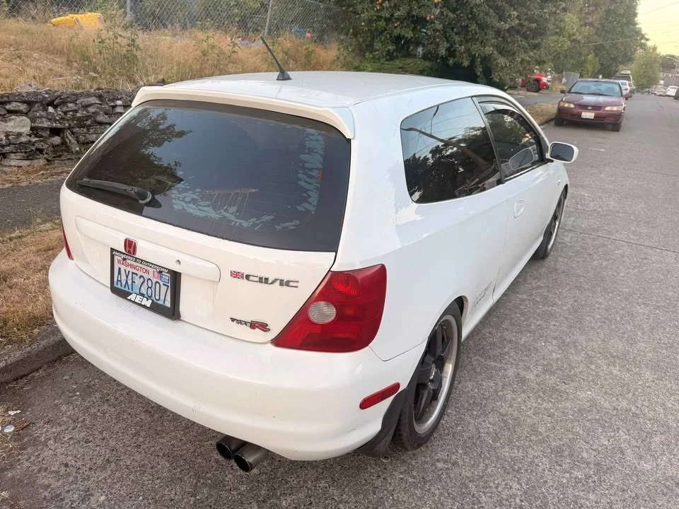 2004 Honda EP3 Civic Type R - Image 3 of 8