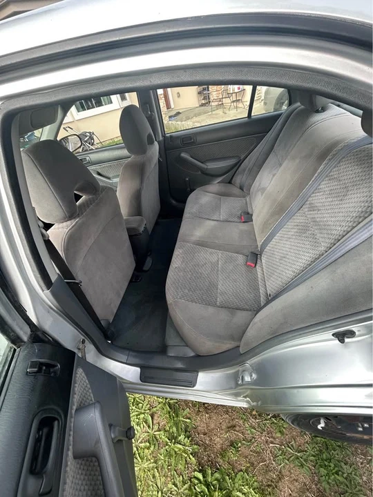 2004 Honda Civic 7th Gen - Image 9 of 9