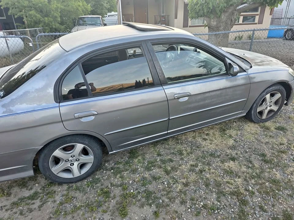 2004 Honda Civic 7th Gen - Image 2 of 5