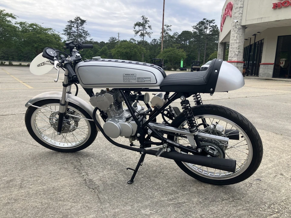 2004 Honda CB50R - Image 10 of 31