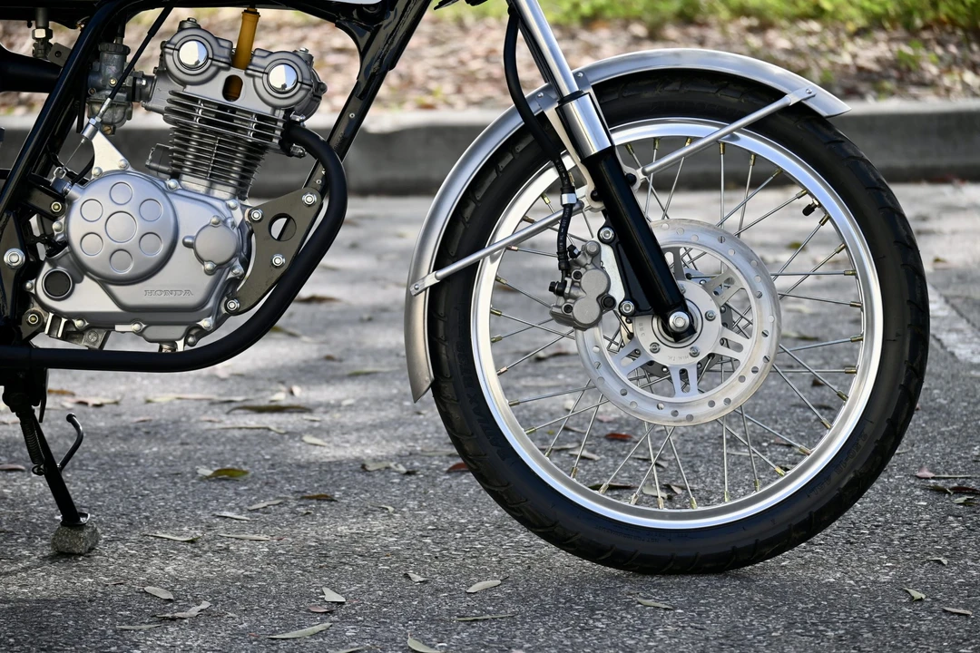 2004 Honda CB50R - Image 22 of 31