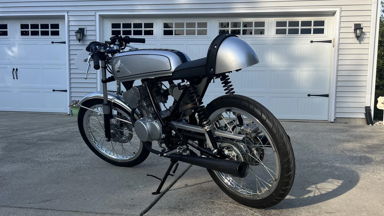 2004 Honda CB50R - Image 9 of 31