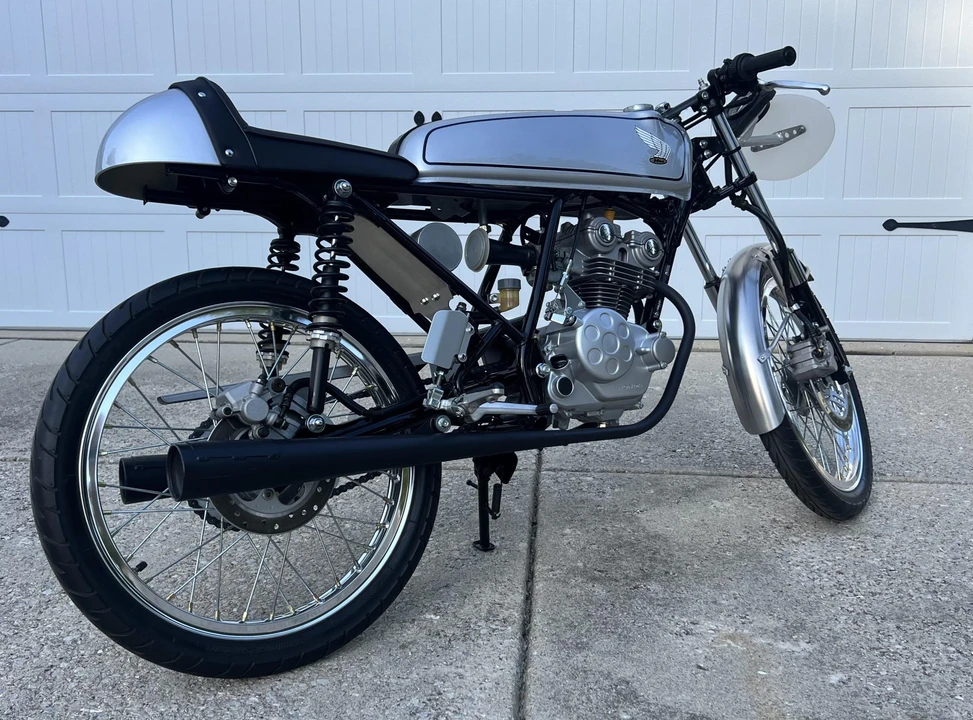 2004 Honda CB50R - Image 11 of 31