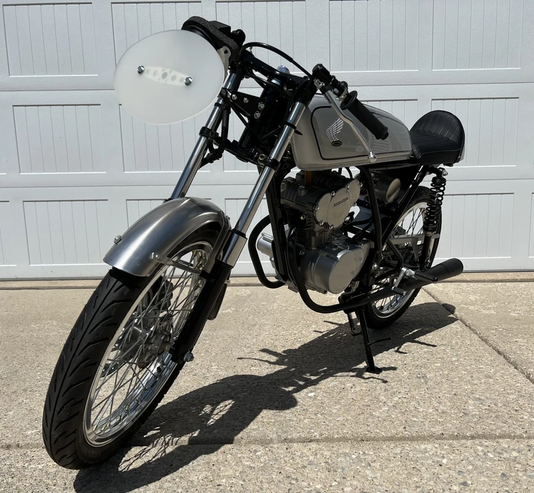 2004 Honda CB50R - Image 3 of 31