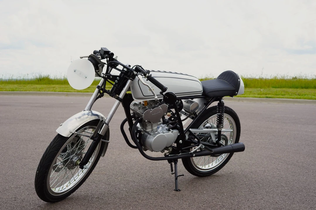 2004 Honda CB50R - Image 18 of 31