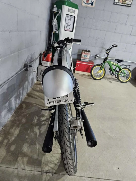 2004 Honda CB50R - Image 8 of 31